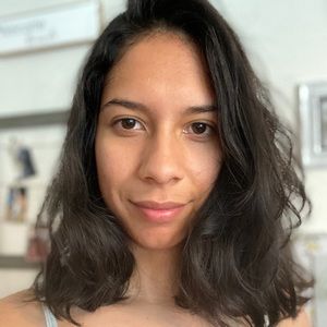 Meet your Posher, Vee